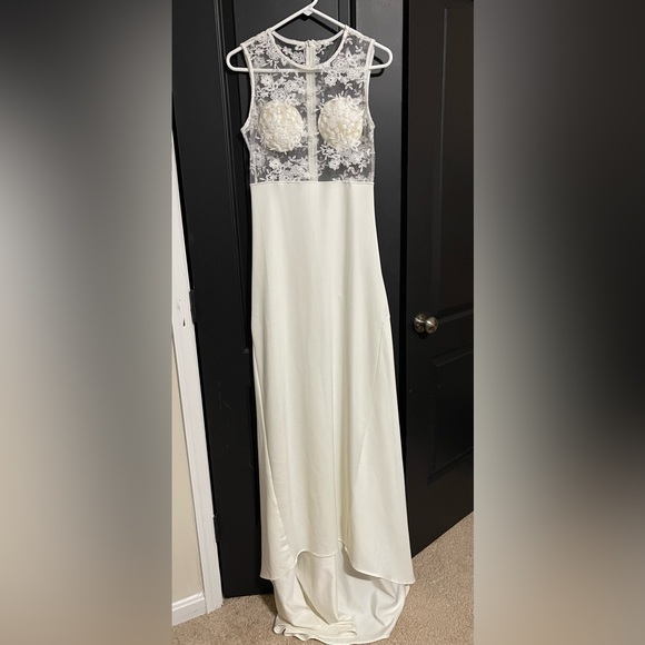 NWOT…Sheer Laced topped Wedding/formal dress - Picture 2 of 7